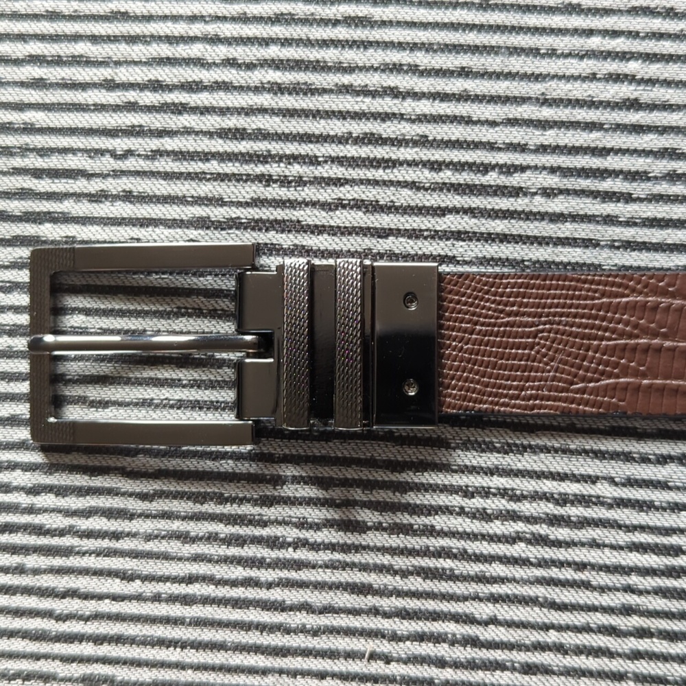 Calvin Klein Reversible Belt - Picture 2 of 6